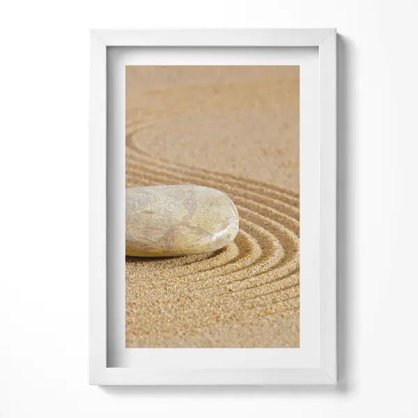 Tableau avec cadre Pierre solitaire dans le sable - zen